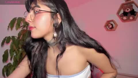 Snapshot of lolaleah_ chatting on 07-16-26, 10:49 Lola online show from 07-16-26, 10:49