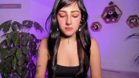 Snapshot of lolaleah_ chatting on 07-18-26, 08:34 Lola online show from 07-18-26, 08:34