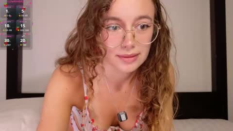 Snapshot of lolatheangel chatting on 03-19-26, 02:15 Lolatheangel online show from 03-19-26, 02:15
