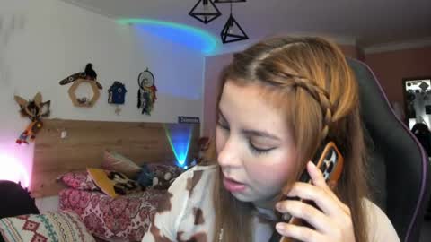 Lola doll online show from 07-12-26, 04:42