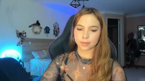 Lola doll online show from 07-25-26, 06:27