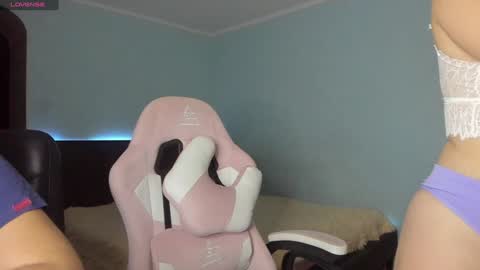 lollove24 online show from 12-25-24, 07:24