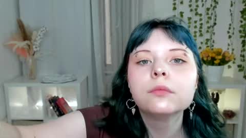 Lolly   online show from 05-17-26, 11:06