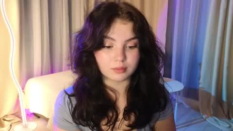 Snapshot of lollyy_pop chatting on 06-12-26, 01:37 lollyy_pop online show from 06-12-26, 01:37