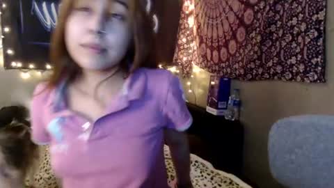 Snapshot of londonray chatting on 06-20-26, 11:18 londonray online show from 06-20-26, 11:18