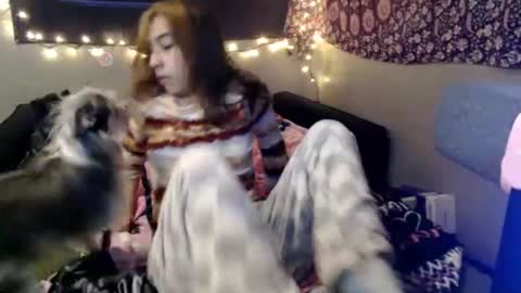 Snapshot of londonray chatting on 06-27-26, 11:21 londonray online show from 06-27-26, 11:21