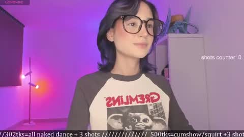 Snapshot of lonelly_lolly98 chatting on 06-19-26, 12:26 SABRINA online show from 06-19-26, 12:26