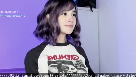 Snapshot of lonelly_lolly98 chatting on 07-14-26, 02:05 SABRINA online show from 07-14-26, 02:05