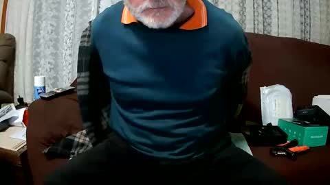 Snapshot of longhornpr6971 chatting on 05-19-26, 11:44 Longhornpr6971 online show from 05-19-26, 11:44