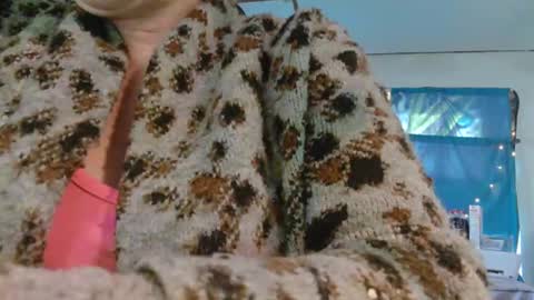 Londoncashmere69  online show from 02-02-25, 04:11