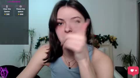 Lora online show from 12-19-24, 05:18