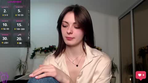 Lora online show from 01-06-25, 04:34