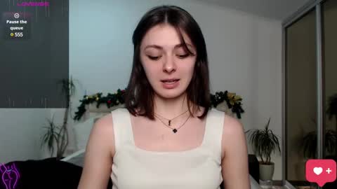 Lora online show from 01-08-25, 01:09