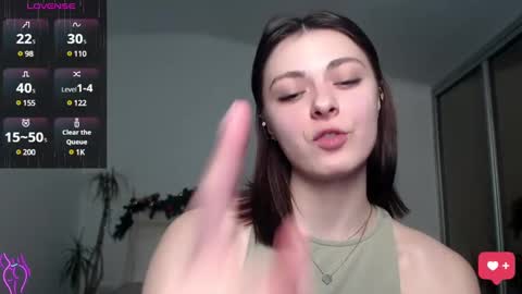 Lora online show from 01-10-25, 01:41