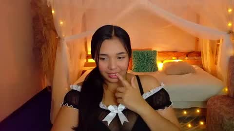 Snapshot of loreaniss chatting on 06-13-26, 01:36 loreanis online show from 06-13-26, 01:36