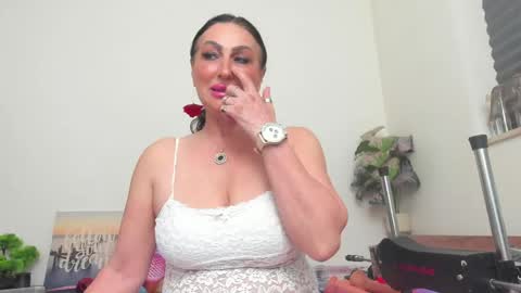 Hi Im Lorena an independent model Im waiting for you for any craziness you dream of... online show from 05-21-26, 07:32