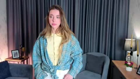 Sophia online show from 05-03-26, 02:06