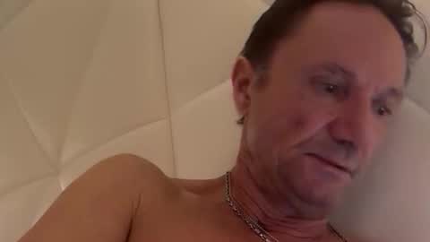 lorenz_muc online show from 02-18-26, 12:28