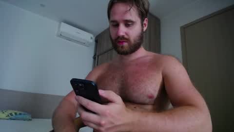 Snapshot of lorenzolux chatting on 07-08-26, 06:40 Lorenz online show from 07-08-26, 06:40