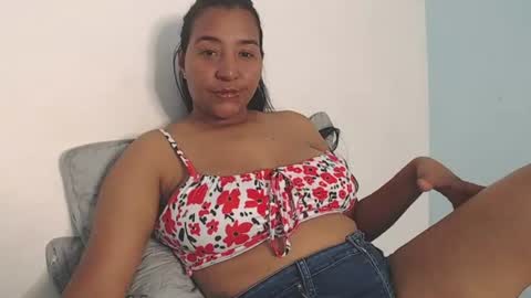 Loretta Gmez online show from 06-24-26, 09:14