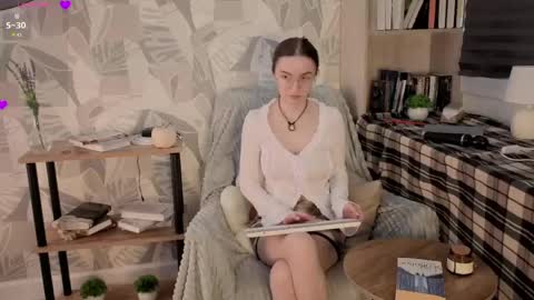 Snapshot of lorettedarsi chatting on 04-13-26, 01:33 lorettedarsi online show from 04-13-26, 01:33