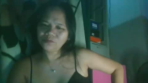 Snapshot of lorraine_cola chatting on 12-19-25, 06:59 Lorraine online show from 12-19-25, 06:59