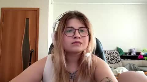 Stasha online show from 06-15-26, 06:59