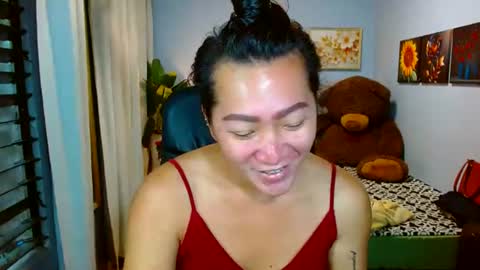 Snapshot of louie_sexy chatting on 06-18-26, 08:03 Cathy online show from 06-18-26, 08:03