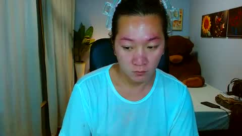Snapshot of louie_sexy chatting on 07-16-26, 09:59 Cathy online show from 07-16-26, 09:59