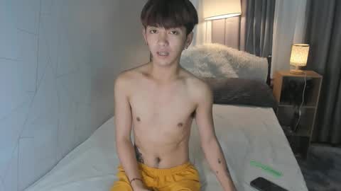 Snapshot of louieismy_name chatting on 12-09-24, 01:18 ignot ursh online show from 12-09-24, 01:18