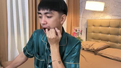 Snapshot of louieismy_name chatting on 03-16-26, 10:14 ignot ursh online show from 03-16-26, 10:14