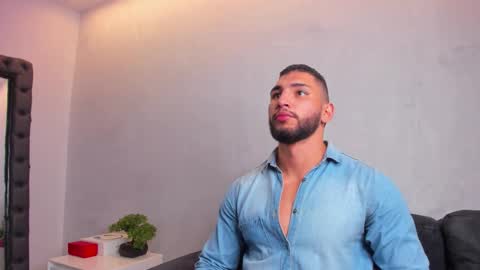 Louis online show from 02-17-26, 07:05