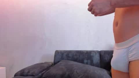 Louis online show from 02-21-26, 08:43