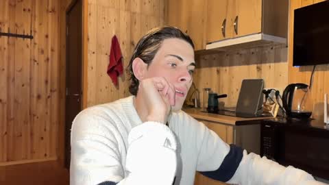 Mark online show from 04-05-26, 02:47