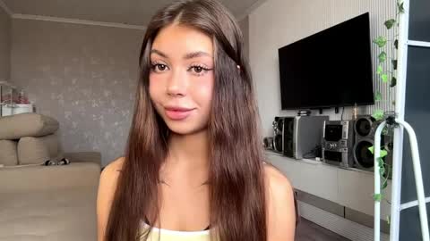 Flora online show from 04-10-26, 07:13