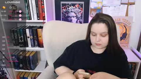 Mia  online show from 02-20-26, 11:05