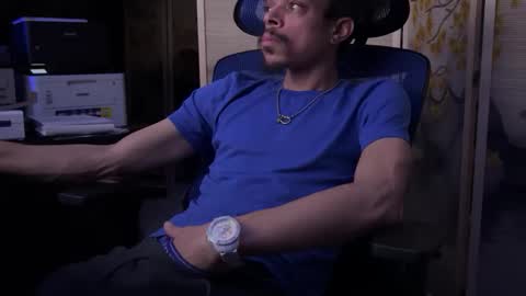 Snapshot of love4heelz chatting on 03-30-26, 05:52 Prynce online show from 03-30-26, 05:52