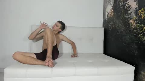 --  allison -- online show from 05-06-26, 08:25