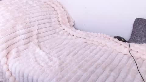 Snapshot of love_bella_ chatting on 03-05-26, 12:06 love bella online show from 03-05-26, 12:06