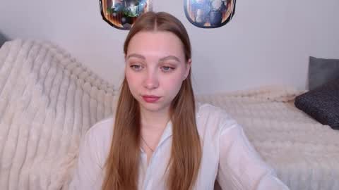 Snapshot of love_bella_ chatting on 04-13-26, 12:05 love bella online show from 04-13-26, 12:05