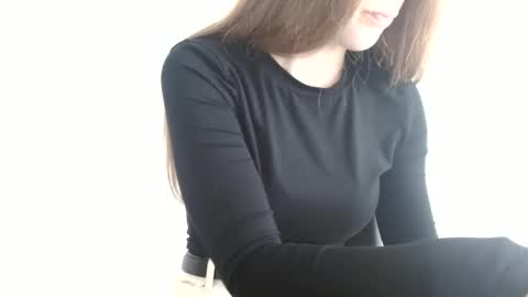 Snapshot of love_vivian chatting on 06-03-26, 11:13 Vivian online show from 06-03-26, 11:13