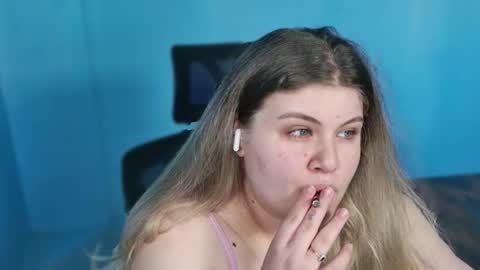 Ally online show from 03-09-26, 07:34