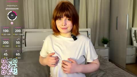 Snapshot of loveiybarbie chatting on 06-08-26, 11:27 Sophia online show from 06-08-26, 11:27