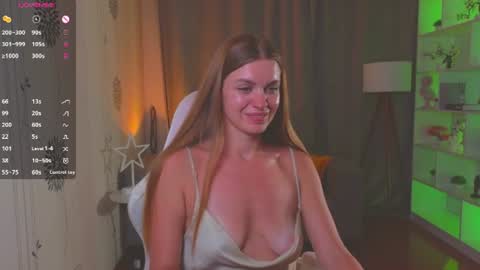 Laura online show from 07-28-26, 04:39