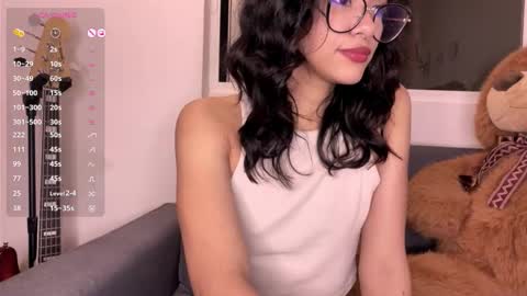 Snapshot of lovely_allys chatting on 01-06-26, 11:40 Allyson 3 online show from 01-06-26, 11:40