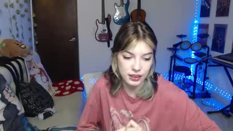 Cassie online show from 11-13-25, 01:37