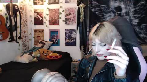 Snapshot of lovely_cass chatting on 07-10-26, 05:34 Cassie online show from 07-10-26, 05:34