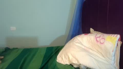 Snapshot of lovely_maia chatting on 07-14-26, 05:01 Maya online show from 07-14-26, 05:01
