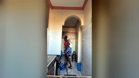 I  am witty online show from 04-15-26, 02:46