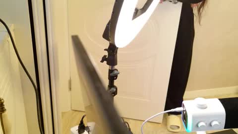 Beatrice online show from 03-04-26, 06:41